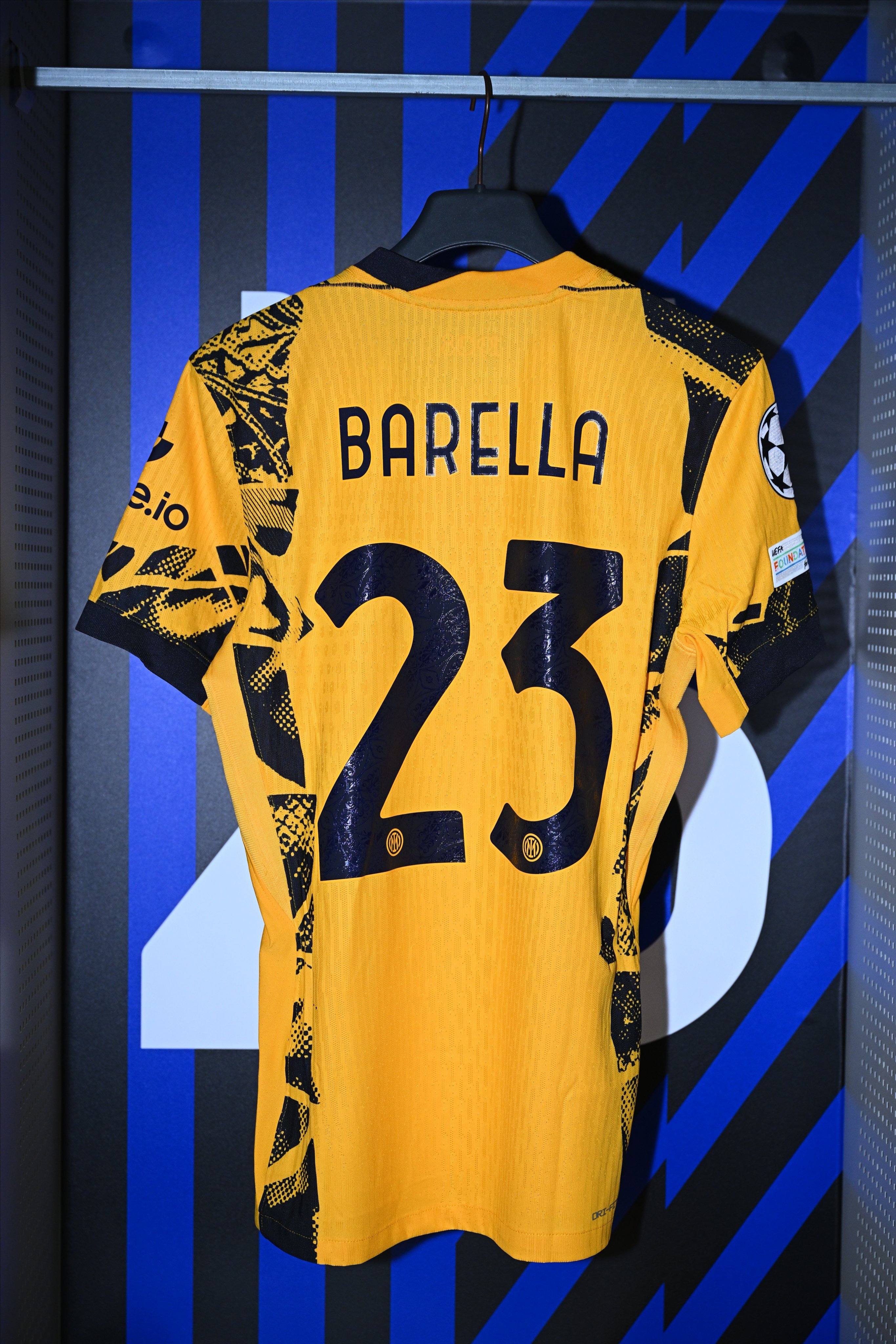 包含国际比赛日巴黎圣日耳曼备战欧联，复出首秀细节曝光，话题不断，训练强度明显提升的词条-爱游戏官网